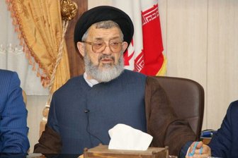  روشنفکرنماها بیگانه پرستی را القا می‌کنند 