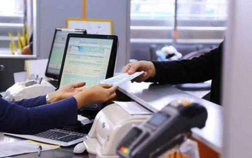 بانکهای خودسر در کسر اقساط وام ها!