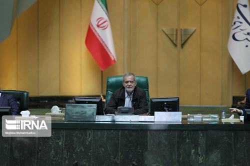 می‌توانیم کرونا را با قدرت زمین‌گیر کنیم