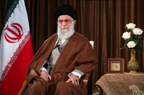 فیلم/رهبر معظم انقلاب: زیارت شریفه آل یاسین، عاشقانه است
