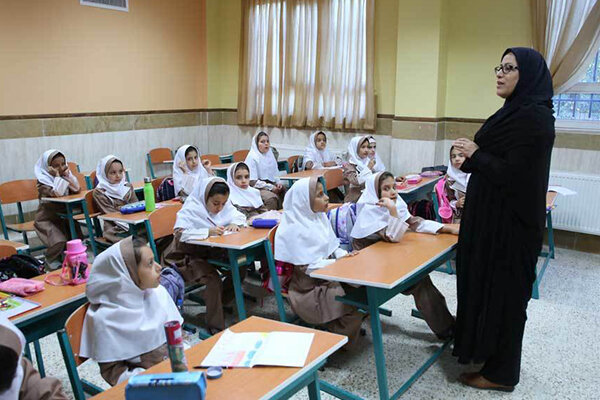 زمان ثبت نام برای نقل و انتقال معلمان ابلاغ شد