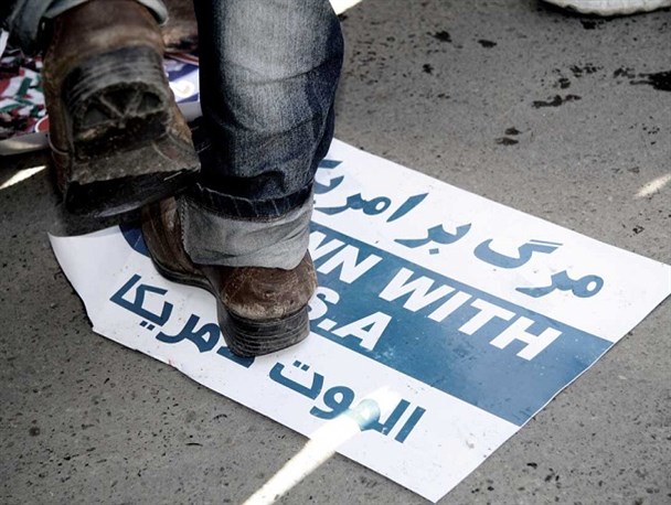 هشتگ «مرگ بر آمریکا» در خود آمریکا ترند شد+عکس