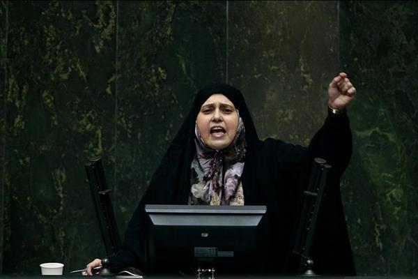 سپاه از پروانه سلحشوری شکایت کرد