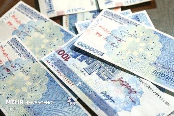 شعب بانک‌ها برای کاهش نرخ سود به خط شدند