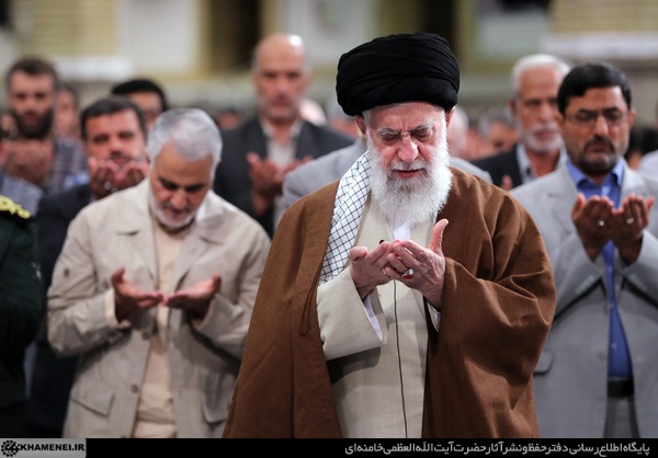 حضرت آیت‌الله خامنه‌ای: ماه‌های اخیر از زاویه‌ای دوران خانه‌نشینی عمومی است