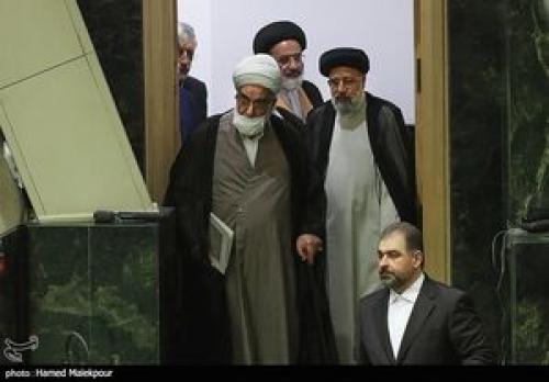 کدام شخصیت‌های سیاسی در مراسم تحلیف مجلس یازدهم حضور دارند؟