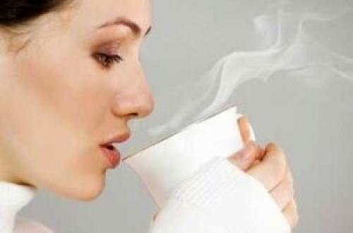  فواید باورنکردنی نوشیدن آب گرم
