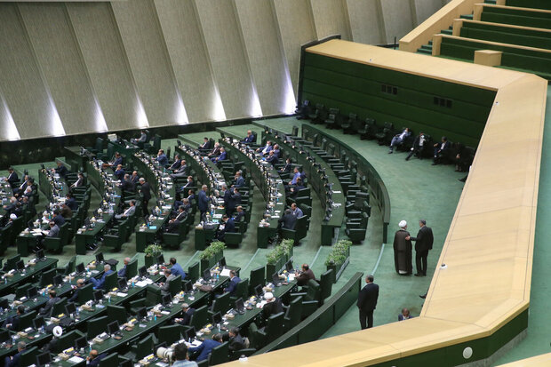 اعتبارنامه «دلخوش» و «محمدصالحی» تایید شد