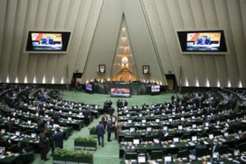 تذکرات کتبی نمایندگان به روحانی و وزرا