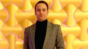 کسی که قرارداد بویان را بست خیانت کرد