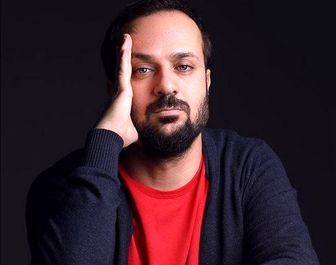 ژست عاشقانه ارسطو و همسرش