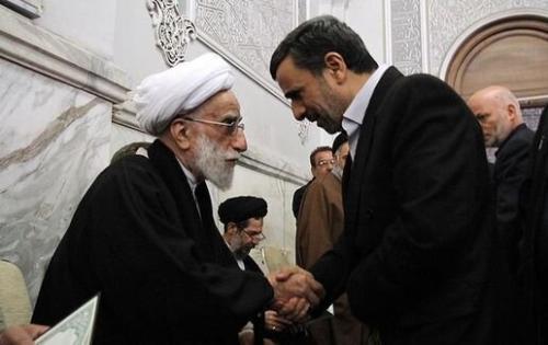 اوج گرفتن تحرکات احمدی‌نژاد | ادعای رسانه‌ عرب‌زبان درباره دیدار مهم احمدی‌نژاد | واکنش شورای نگهبان چیست؟ 