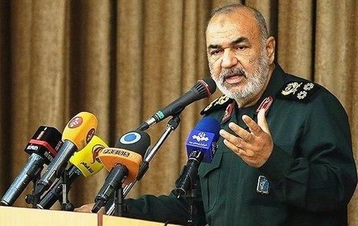 قسمت اعظمی از فشار امنیتی کشور بر دوش نیروی زمینی سپاه است/ پایگاه های هوانیروز در حوزه عملیاتی آمادگی کامل دارند