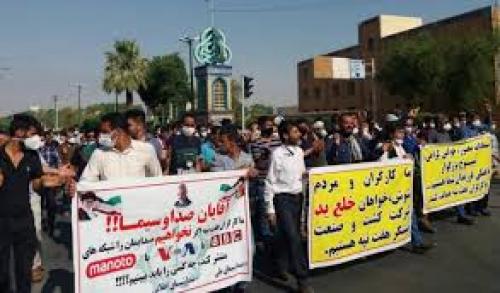 بدحال شدن نماینده تهران در میان کارگران هفت‌تپه