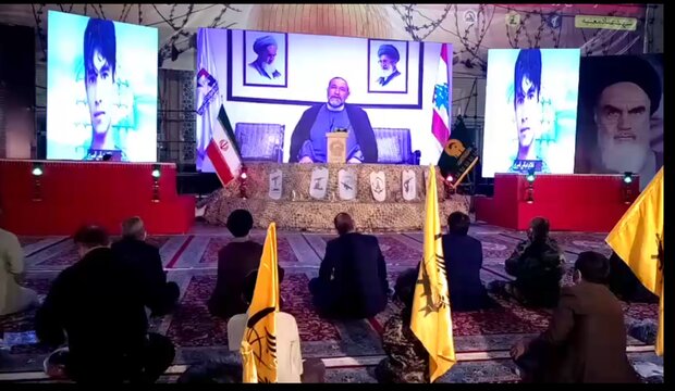 فاطمیون در مقابل دشمن تکفیری ایستادند 