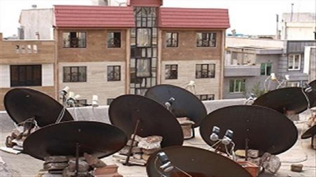 داماد برای نصب دیش ماهواره عروسی را ترک کرد!