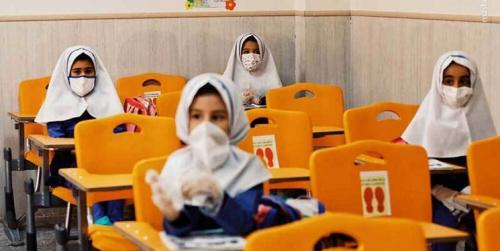 کدام دانش‌آموزان به مدرسه می‌روند؟