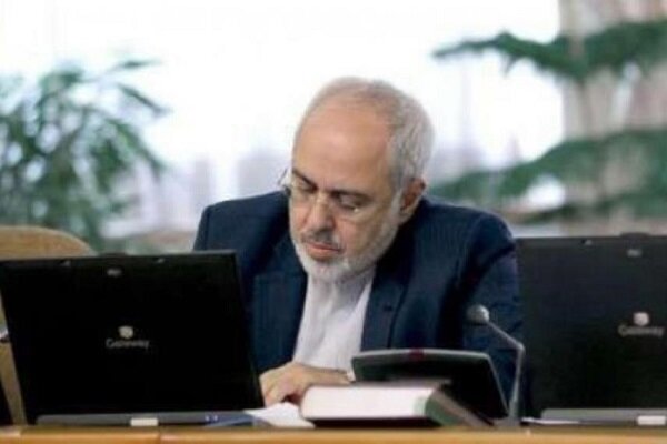 استعفای ظریف تکذیب شد