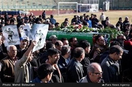 مراسم تشییع پیکر همایون بهزادی پیشکسوت فوتبال
