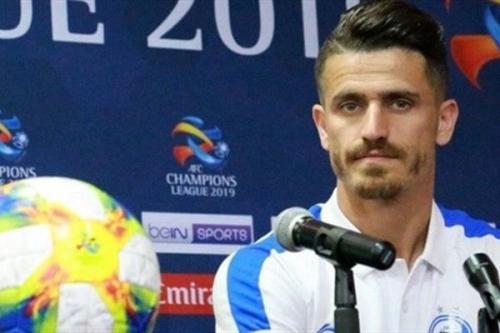 حرف‌های وریا در آستانه بازی مهم استقلال