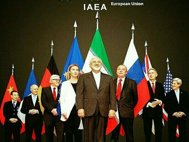 دولت از مذاکره با «کدخدا» به منزوی کردن آمریکا رسید!/ سیب و گلابی‌هایی که از برجام باقی مانده است