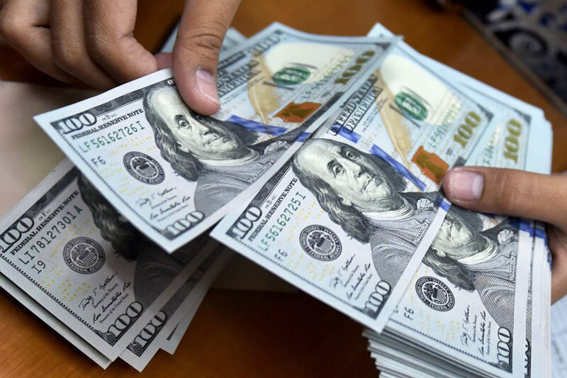 تعادل بازار سکه و دلار در برابر خبرهای سیاسی