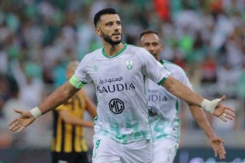 عمر السومه بازی با استقلال را از دست داد
