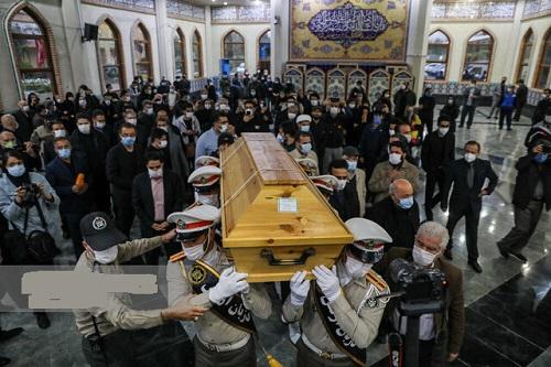 مراسم اقامه نماز بر پیکر محمدرضا شجریان انجام شد + تصاویر