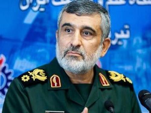 سردار حاجی‌زاده:می‌توان با استقامت و اعتماد به ظرفیت های داخلی بر مشکلات فائق آمد  