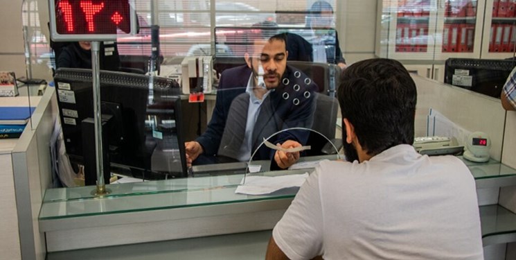 پرداخت ۶۹۶ هزار میلیارد تومان تسهیلات بانکی