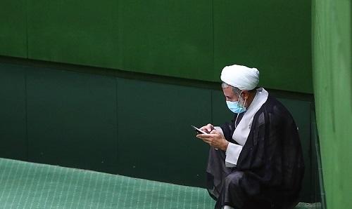 عکس/ گوشه گیری ذوالنور در مجلس