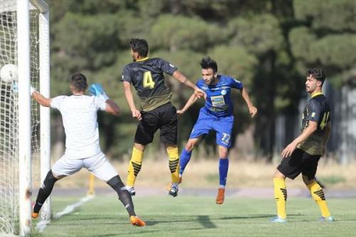 بازگشت مطهری به تمرینات استقلال+عکس
