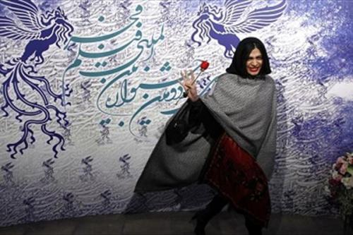 داد و بیداد بازیگر زن مقابل سینما آزادی +عکس