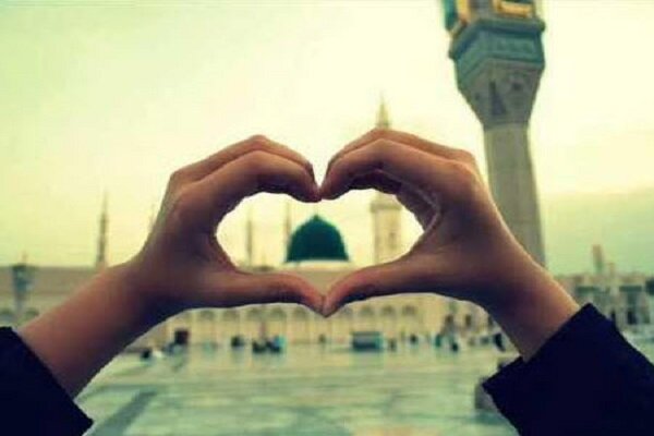مکر مکرون در آستانه ۱۷ ربیع الاول