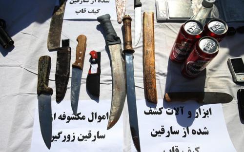  عکس/ سلاح‌های عجیب اراذل و اوباش تهرانی!