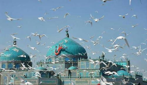 مزار منسوب به حضرت علی(ع) در مزار شریف متعلق به کیست؟