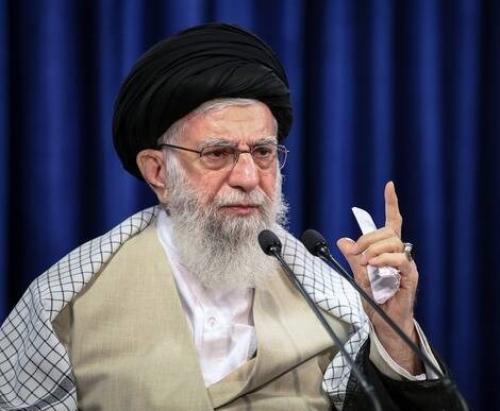 صفتی که رهبری به ترامپ و بولتن داد