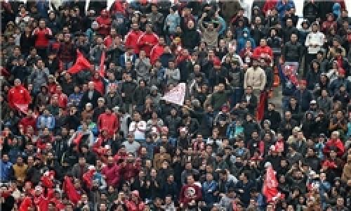 ترافیک سنگین بیرون ورزشگاه آزادی 