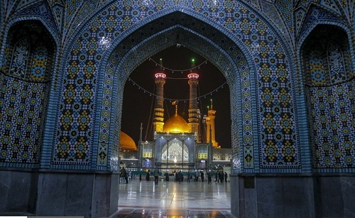 تعویض‌پرچم‌حرم‌حضرت‌معصومه(س)