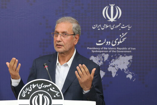 خبر خوش ربیعی به کارمندان و بازنشستگان