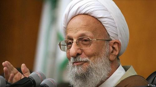 حال آیت الله مصباح یزدی وخیم شد