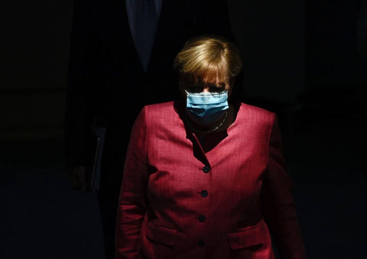  عکس/ حفاظت از سیاست مداران در مقابل کرونا