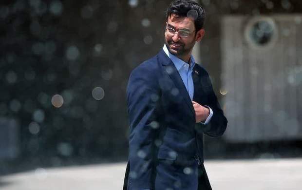 وزیری که فقط وعده می‌دهد اما عمل نمی‌کند