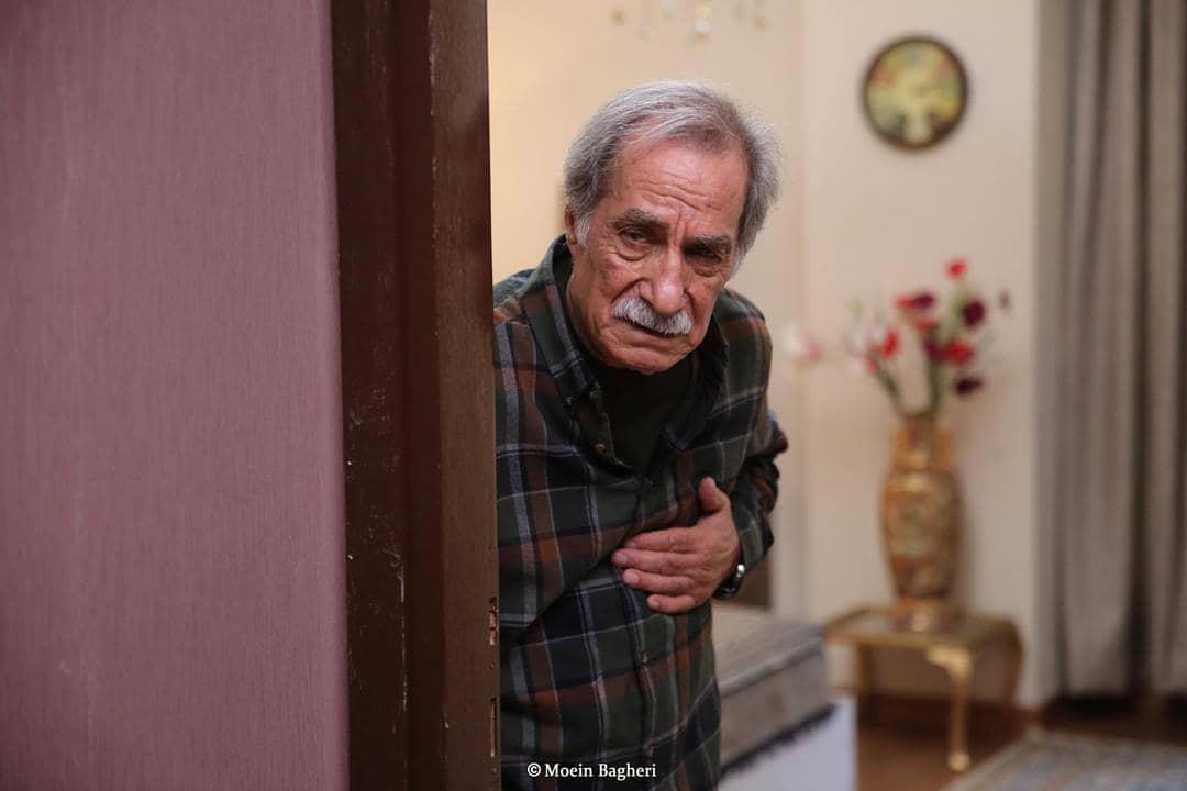 قابی از جناب سیاوش طهمورث در سریال شرم