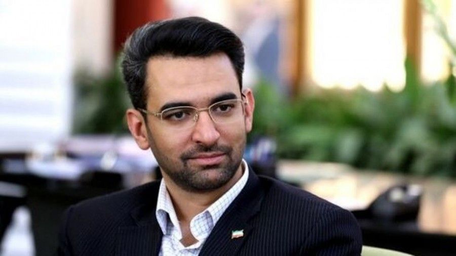 کنایه سنگین آذری جهرمی به گزارش عادل فردوسی پور برای فینال 