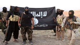 آرایشگر مشهور داعش تیر باران شد