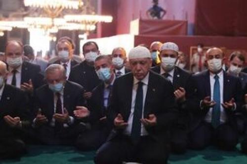 چرا اردوغان تمامی حرفهایش را زیر پا گذاشت؟/ ترکیه در دام سازش با رژیم صهیونیستی 