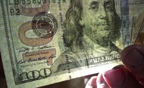 جاعلان ارز تقلبی  دستگیر شدند 