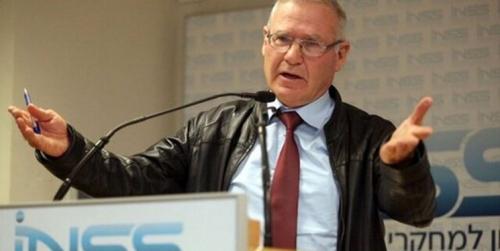 «عاموس» واقعی را بشناسیم