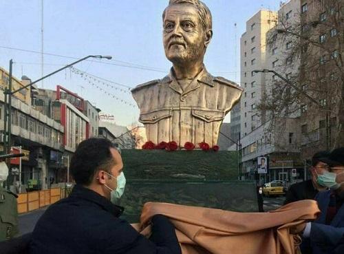  عکس/ رونمایی از سردیس سردار سلیمانی